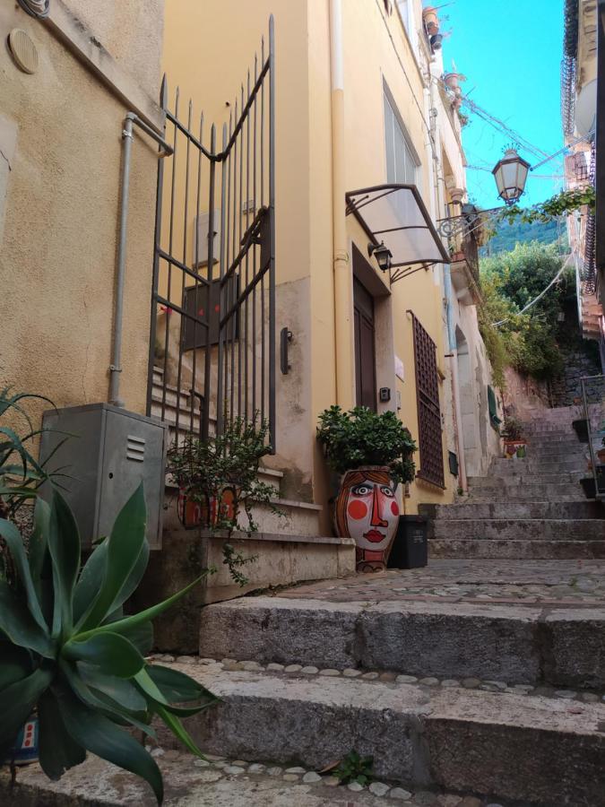 Casa Bianca - Luxury With Balcony In The City Centre Taormina Dış mekan fotoğraf